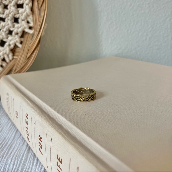 Gold Braid Pinkie Ring “Unity” 4 Celtic Knot Twist Minimal Classic - Picture 9 of 13